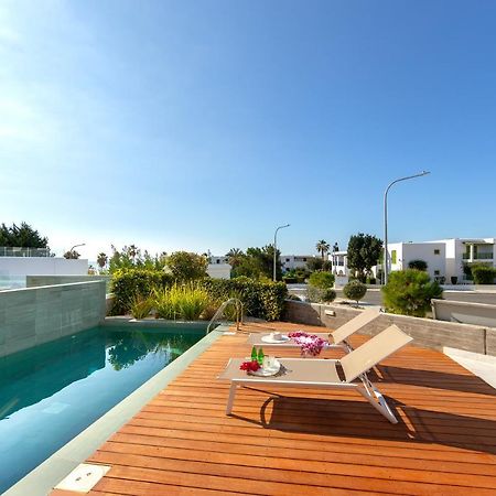 Villa Laurus 6, Walking Distance To The Beach Пафос Екстериор снимка